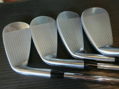 MARUMAN Majesty VANQUISH Irons 4-10.PW Steel Shaft 8-Piece Set