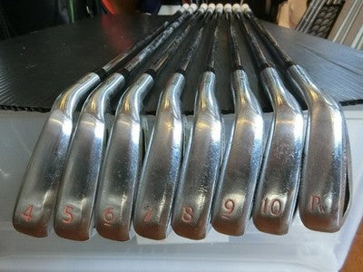 MARUMAN Majesty VANQUISH Irons 4-10.PW Steel Shaft 8-Piece Set