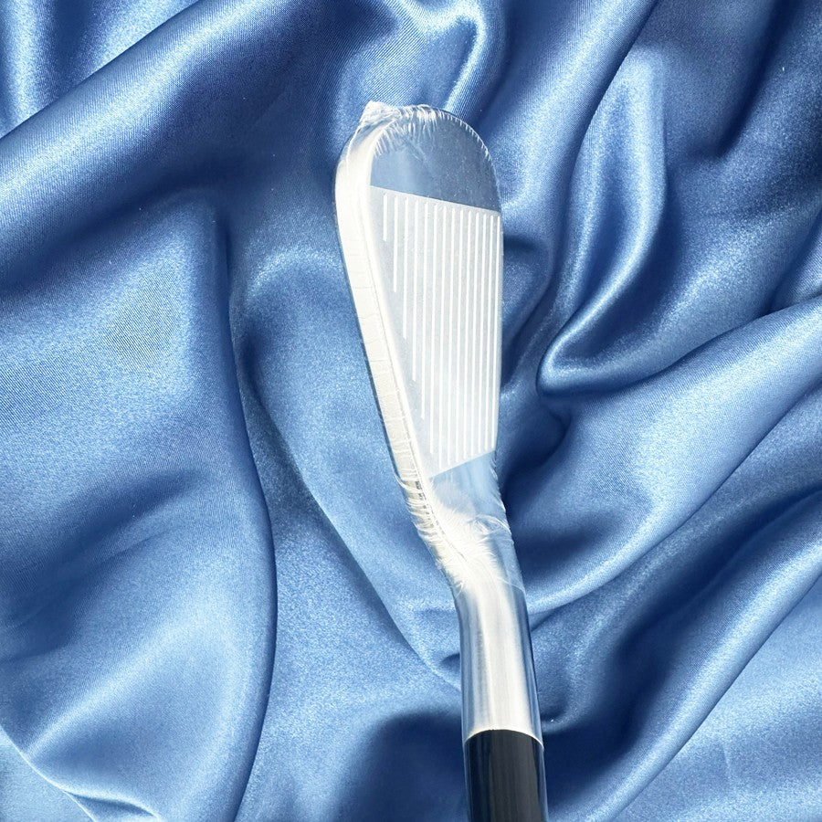 Lefty Callaway QUANTUM MAX 5 pcs 6-PW NS Pro 950GH S Japan Official - photo 4