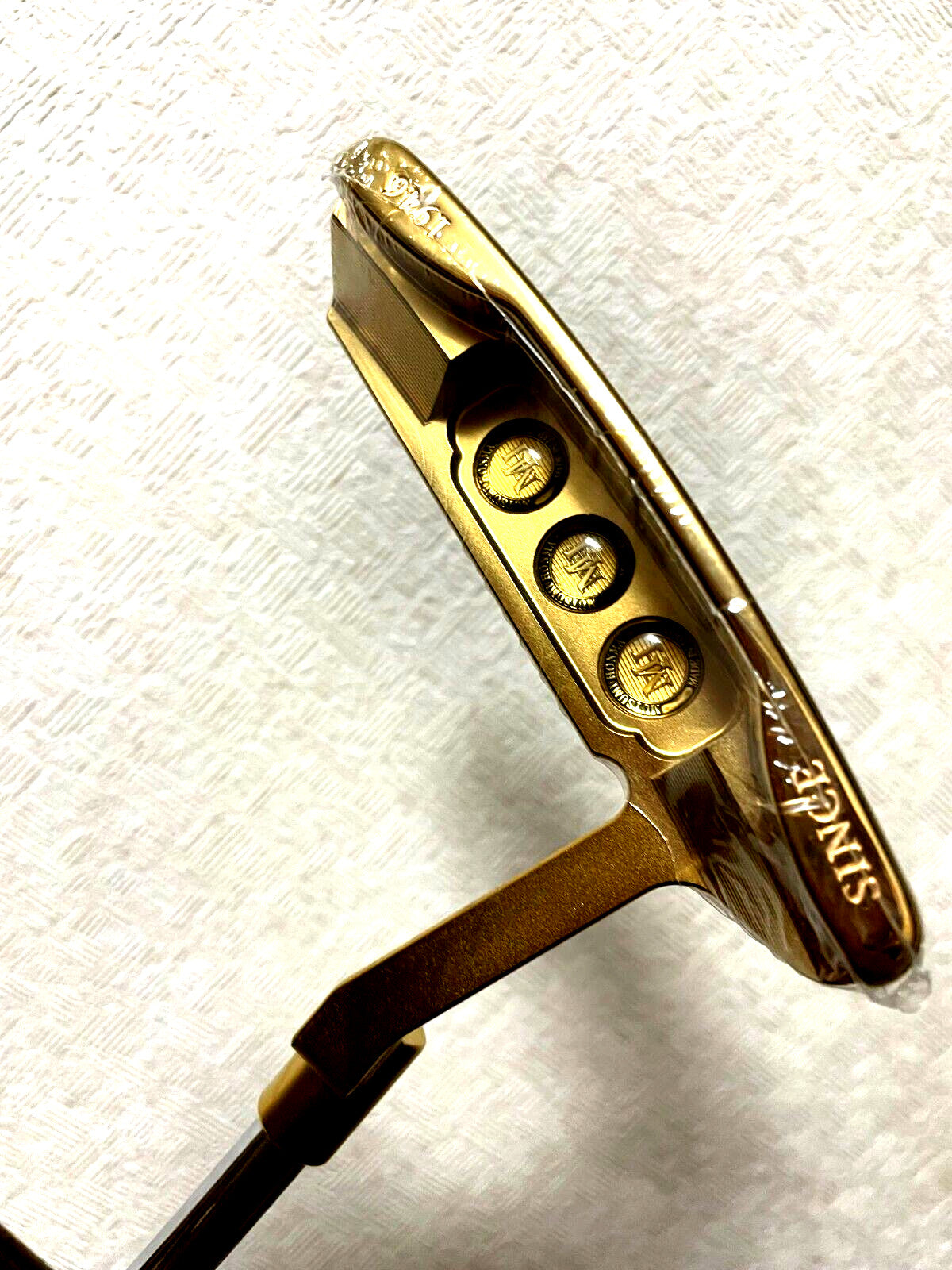 MUTSUMI HONMA putter MH282P Gold IP model 34" w/ Head Cover - photo 1