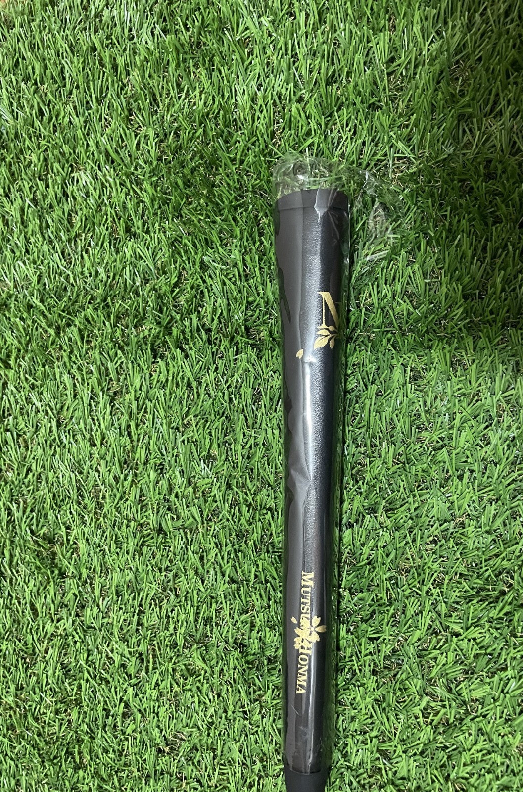 MUTSUMI HONMA putter MH282P Gold IP model 34" w/ Head Cover - photo 9