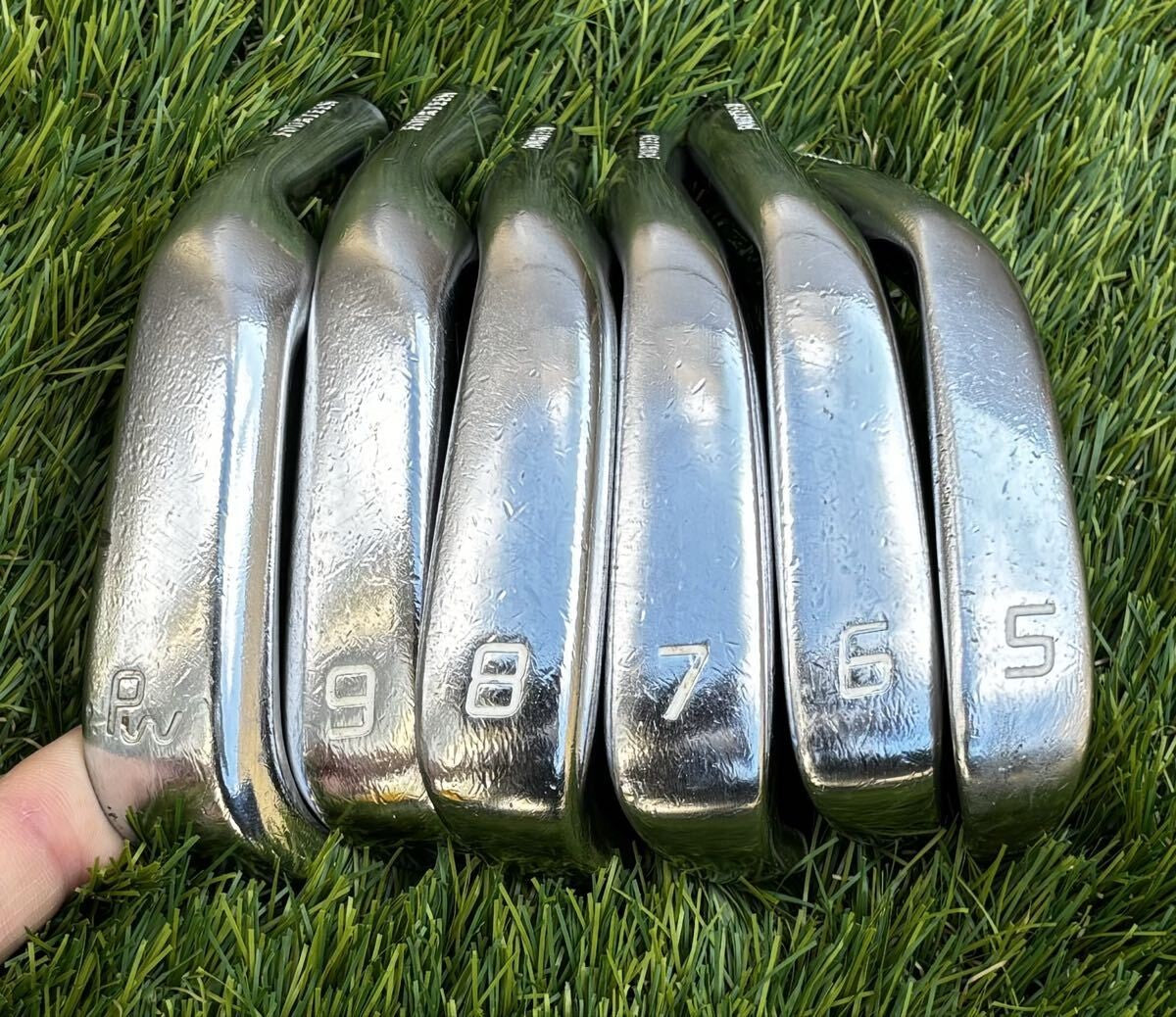 Fourteen TC-550 Forged Iron Set 4-PW 7pcs Head Only RH Golf Japan - photo 2